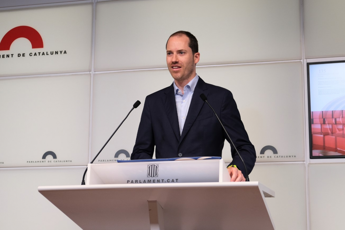 Juan Fernández (PP) exige rebajar el IRPF en Catalunya y reducir el número de tramos autonómicos