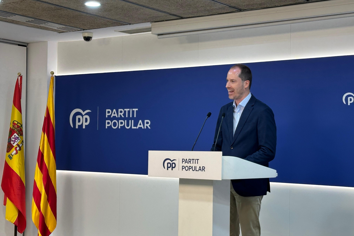 Juan Fernández: “Mañana asistiremos a otro capítulo vergonzoso de la humillación del Estado a manos del independentismo” 