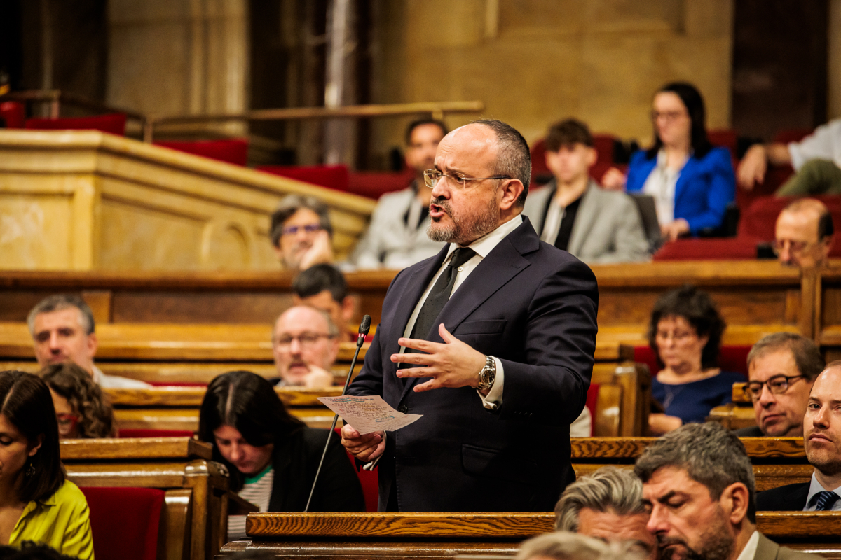 Alejandro Fernández reclama suprimir consejos comarcales y la estructura política de la AMB y dedicar esos recursos a sanidad y educación