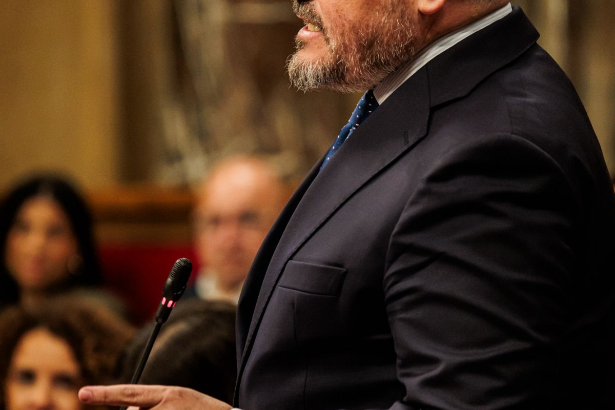 Alejandro Fernández: “lla y Orriols son los dos una estafa, han pactado los presupuestos en Ripoll, aunque lo disimulen y lo nieguen” 