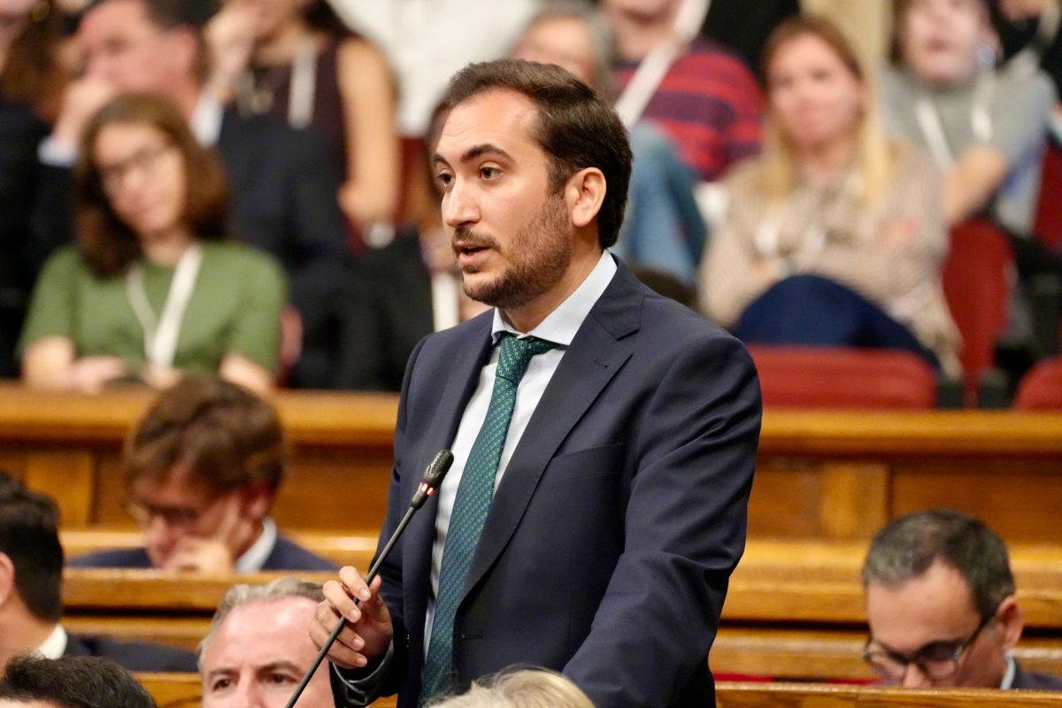 Cristian Escribano pide “un cambio de rumbo real   ante el  fracaso del modelo educativo catalán y  poner al alumno, al docente y a las familias en el  centro” 