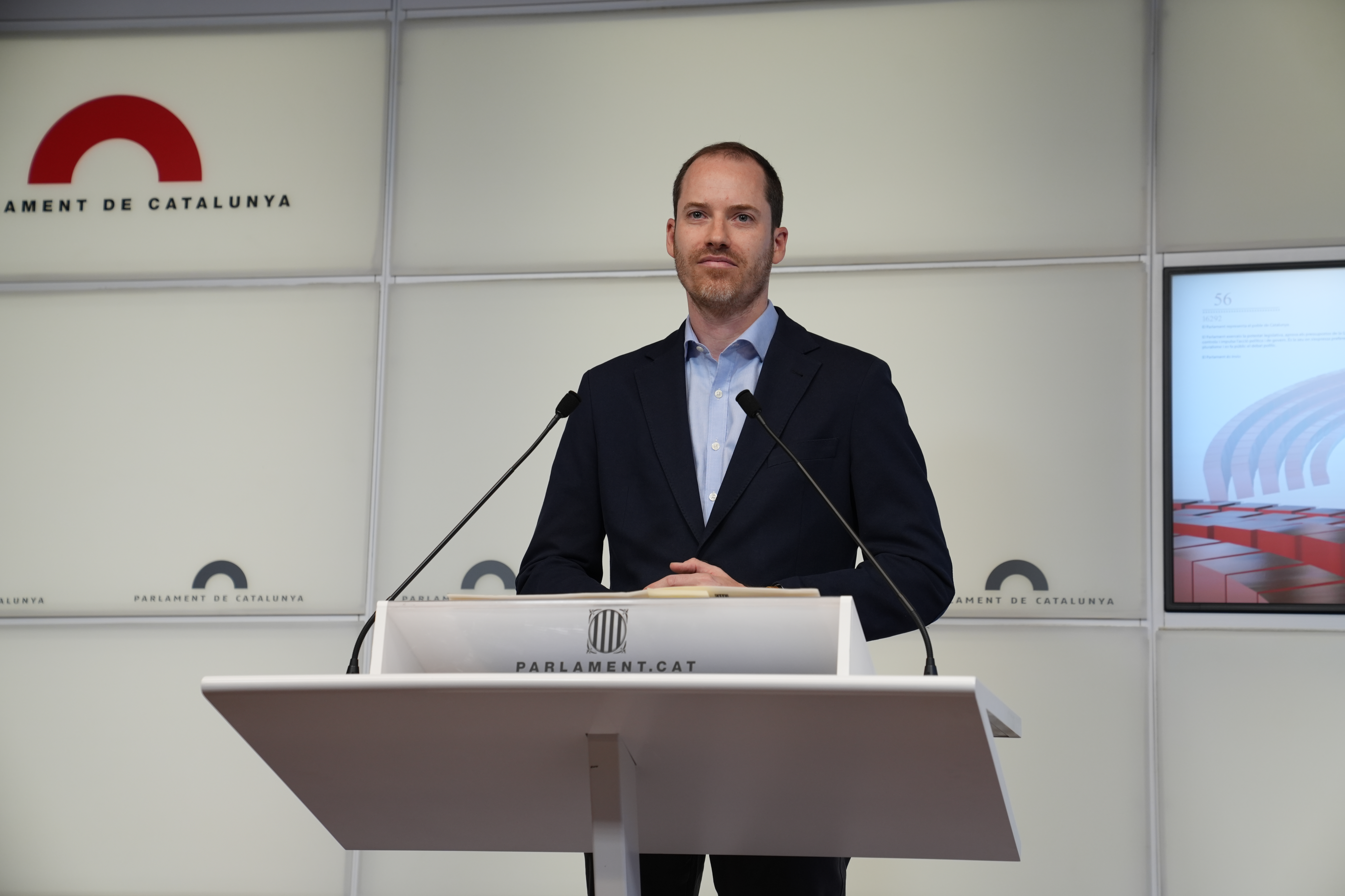 Juan Fernández denuncia “el escapismo” de Illa para eludir explicar su presunta implicación en la trama de corrupción del PSOE